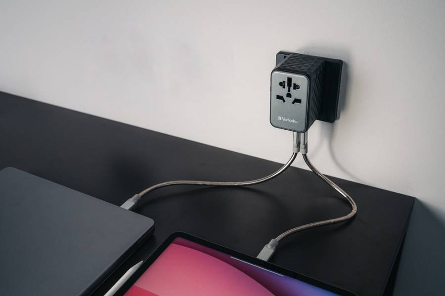 Verbatim Charger Travel Adapter World to World GAN III 100W 2xC 2xA UTA-06